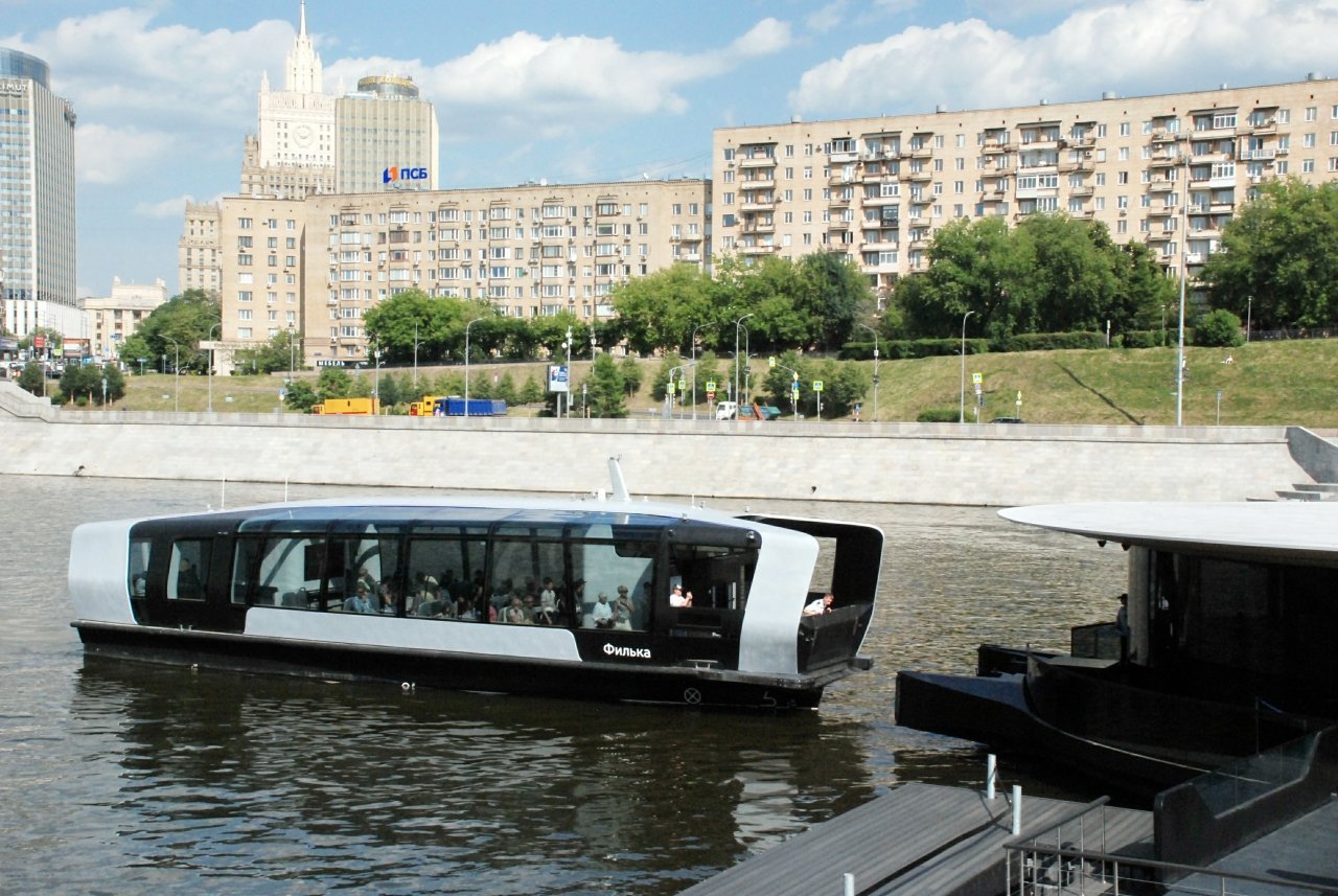 Речной трамвай москва