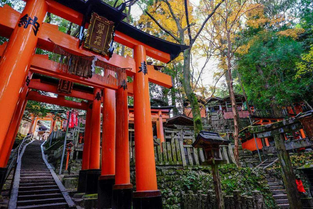 Храм Фусими-Инами в Киото